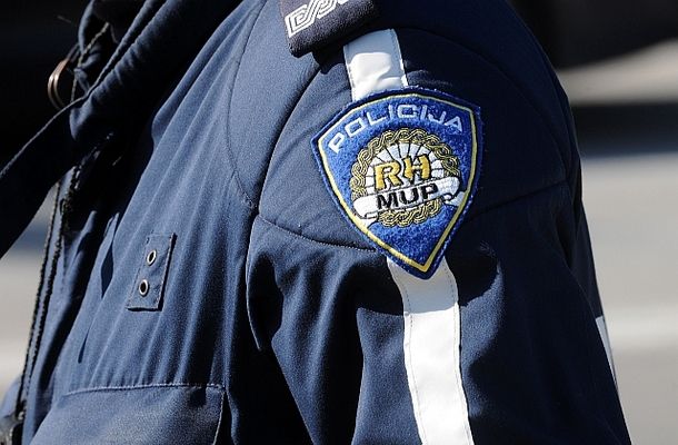 zadar, 14.10.2009. - policija - kontrola vozaca na motociklu -