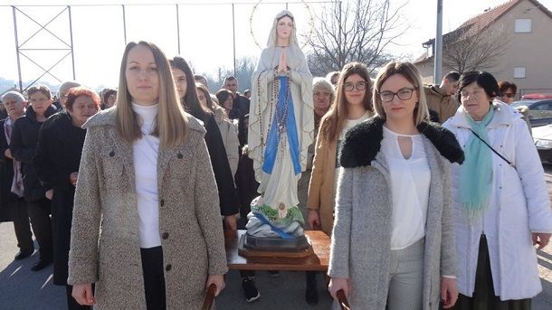 gospa lurdska brnaze gospa lurdska brnaze
