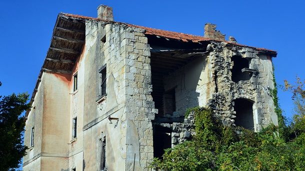 sinj rusevina p malbasa sinj rusevina p malbasa