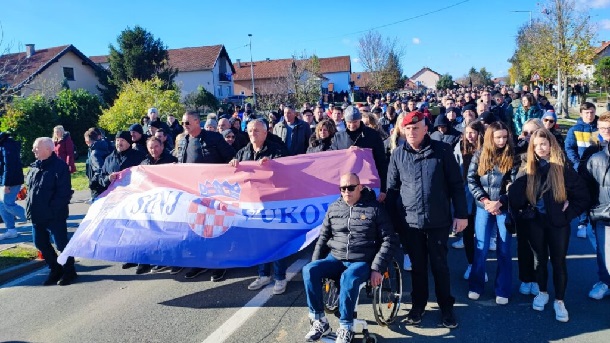 BULJ U VUKOVARU BULJ U VUKOVARU