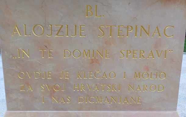 DICMO SPOMENIK
