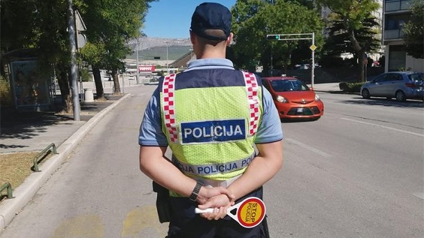 policija