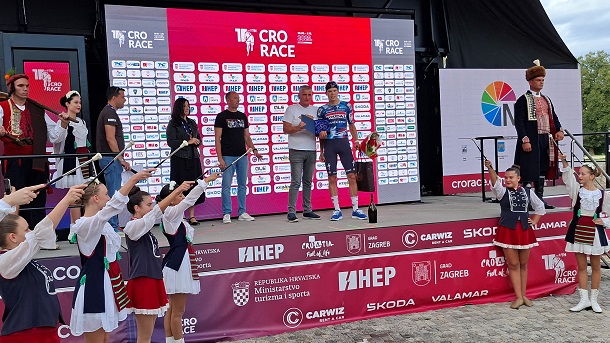 CRO RACE ()