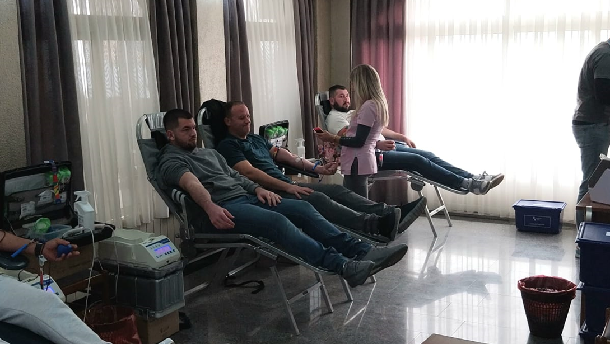 DARIVANJE KRVI U DICMU DARIVANJE KRVI U DICMU