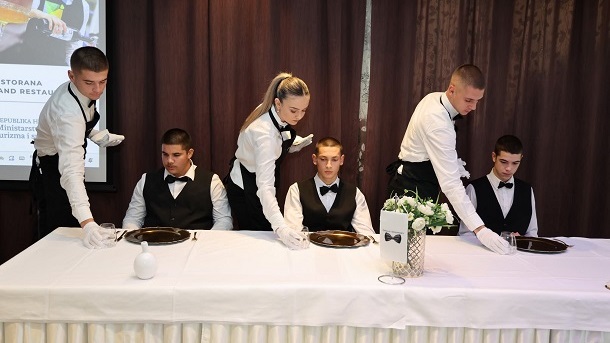 GRAND GOURMET () GRAND GOURMET ()