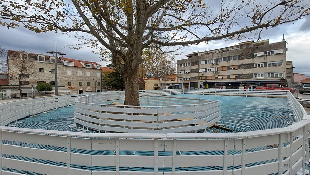 KLIZALIŠTE () KLIZALIŠTE ()
