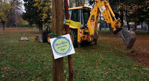 WhatsApp Image at ()