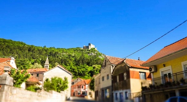 vrlika tz vrlika tz