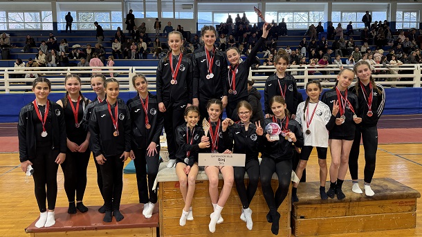 SINJSKI GIMNASTIČARI () SINJSKI GIMNASTIČARI ()