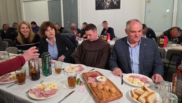 bcdfc f a fdfadb bcdfc f a fdfadb