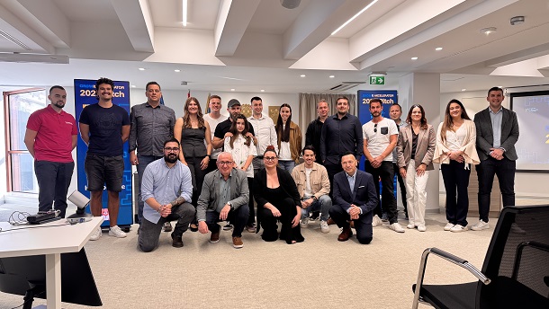 GROWIT AKCELERATOR GROWIT AKCELERATOR