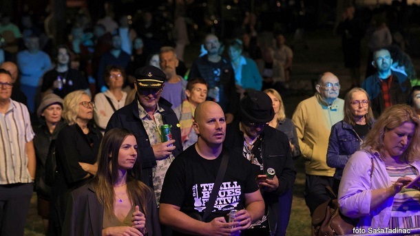 THRIL THRIL