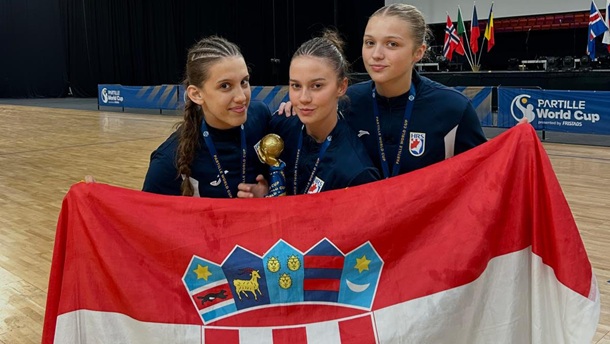 ŽRK Sinj Ela Grubišić Čabo, Ema Kotarac, Marija Zorica ŽRK Sinj Ela Grubišić Čabo, Ema Kotarac, Marija Zorica