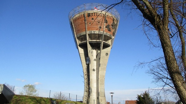 Vukovarski vodotoranj x Vukovarski vodotoranj x